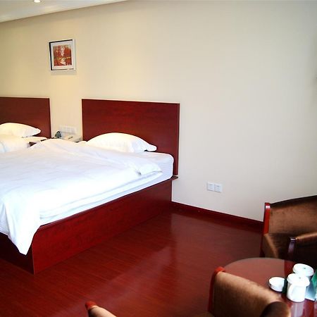 Greentree Inn Yunnan Lijiang Qixing Street Express Hotel Экстерьер фото