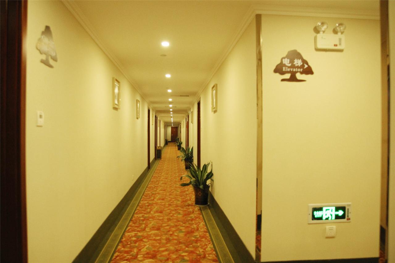 Greentree Inn Yunnan Lijiang Qixing Street Express Hotel Экстерьер фото